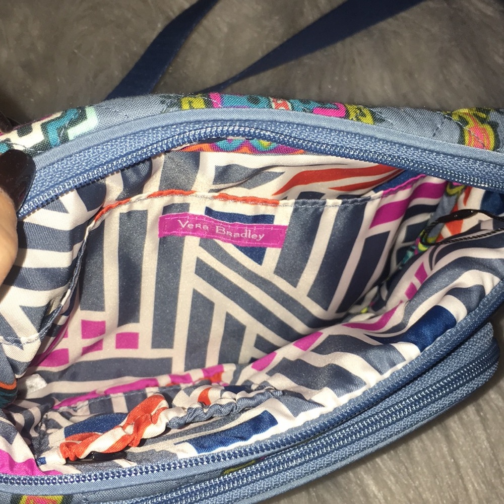 Vera Bradley purse - Picture 2 of 6